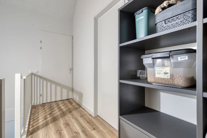 Photo 18 of Johan de Wittstraat 38