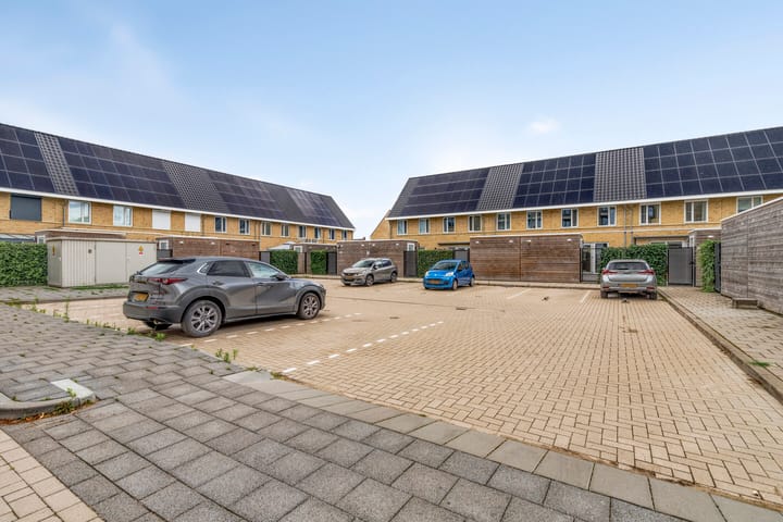 Photo 25 of Johan de Wittstraat 38