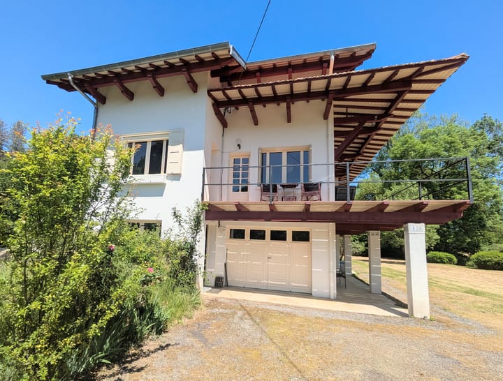 Foto 5 van 9, Chemin de la Mathe