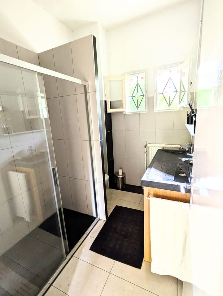 Foto 20 van 9, Chemin de la Mathe