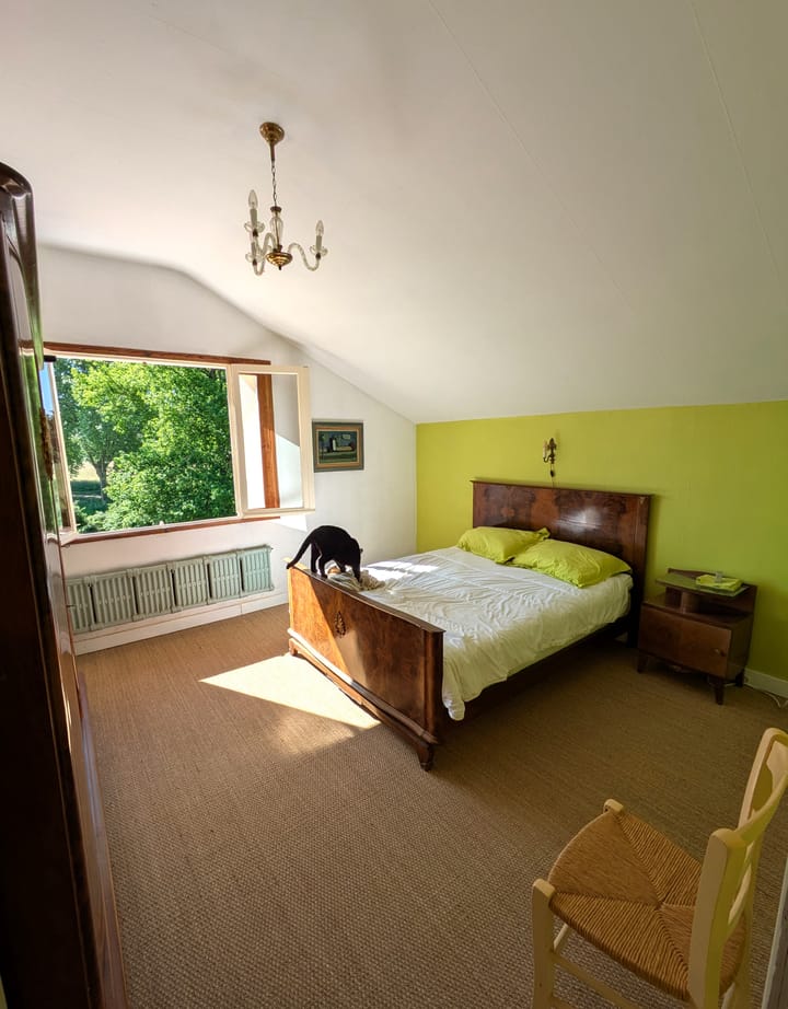 Foto 27 van 9, Chemin de la Mathe