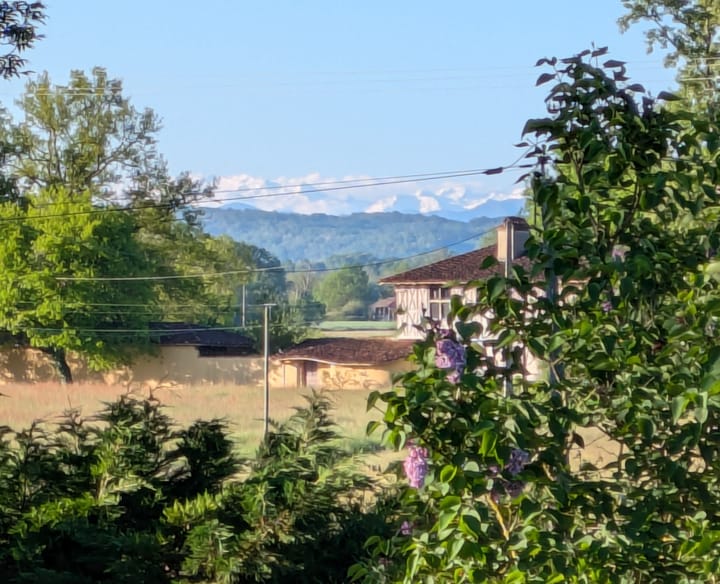 Foto 35 van 9, Chemin de la Mathe