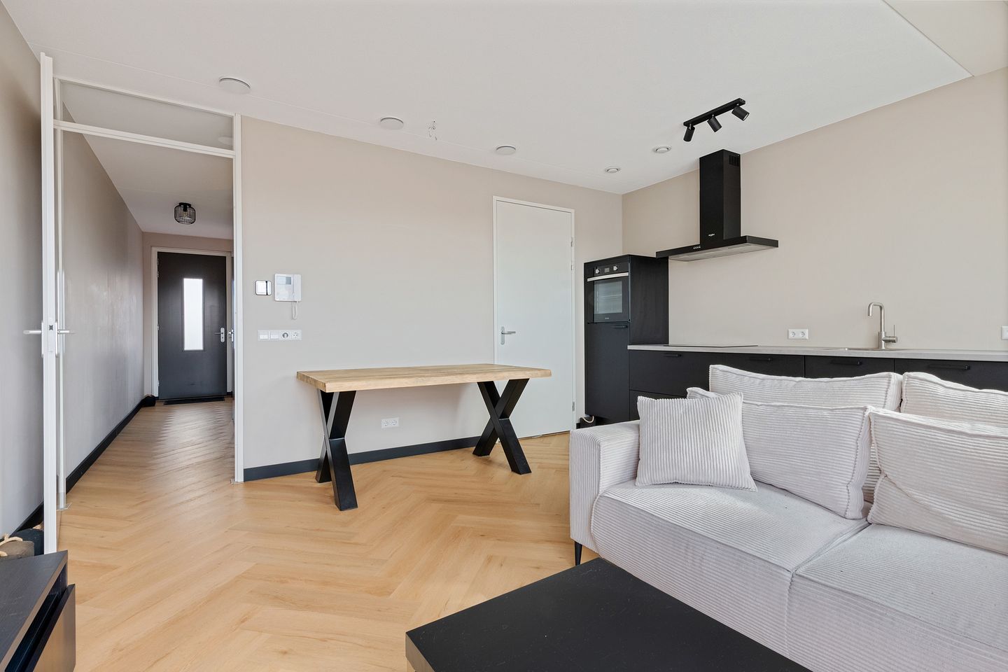 Foto 10 van Ebbenhout 40-F