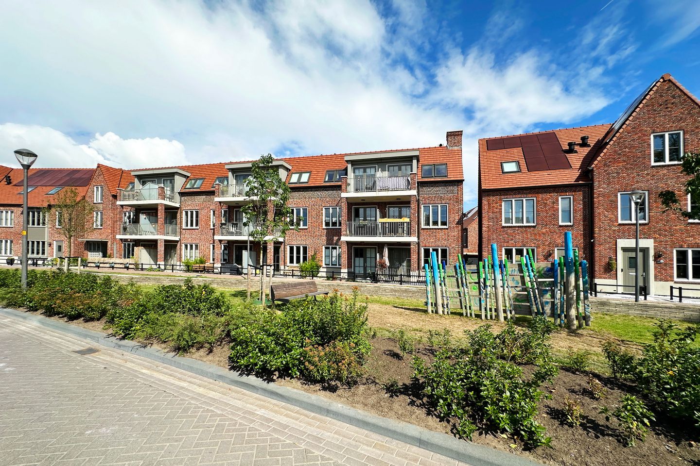 Foto 25 van Ebbenhout 40-F