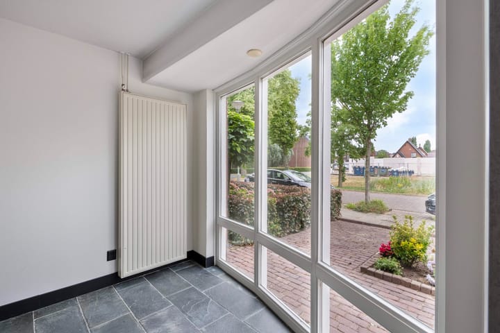 Foto 10 van Meidoornlaan 4