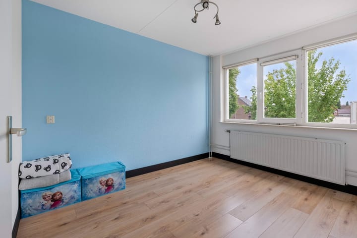 Foto 21 van Meidoornlaan 4