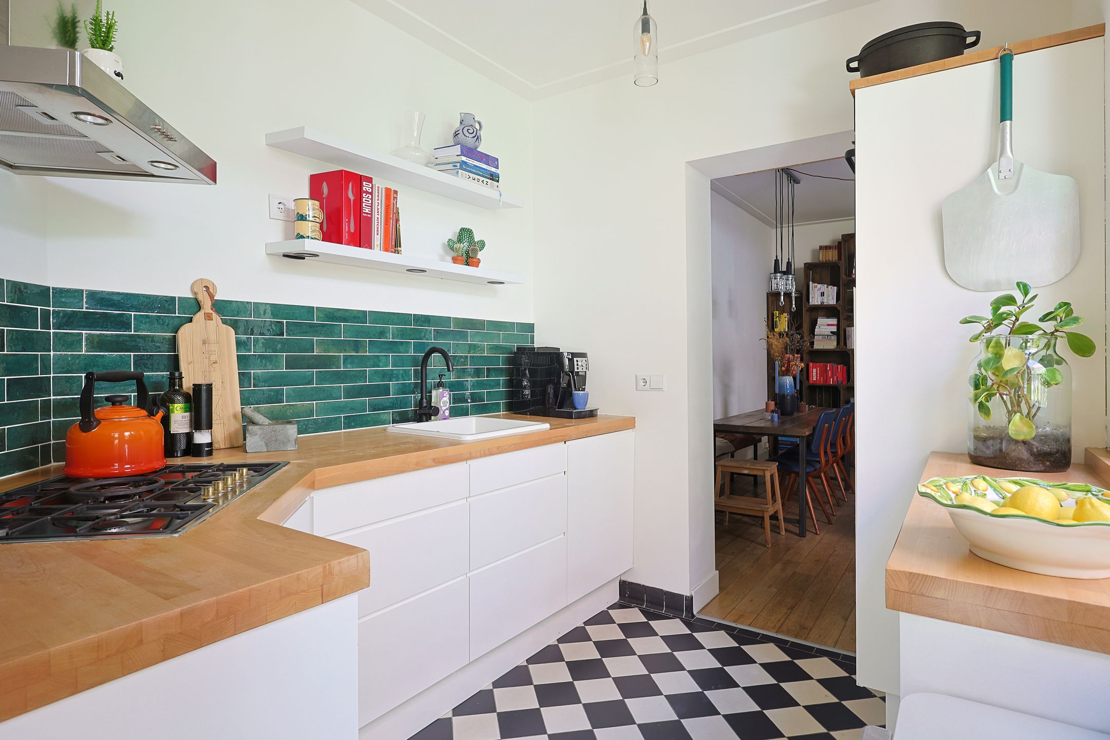 Hus, 68 m², tomt 702 m²