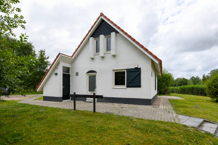 Photo 2 of De Rug 3-047