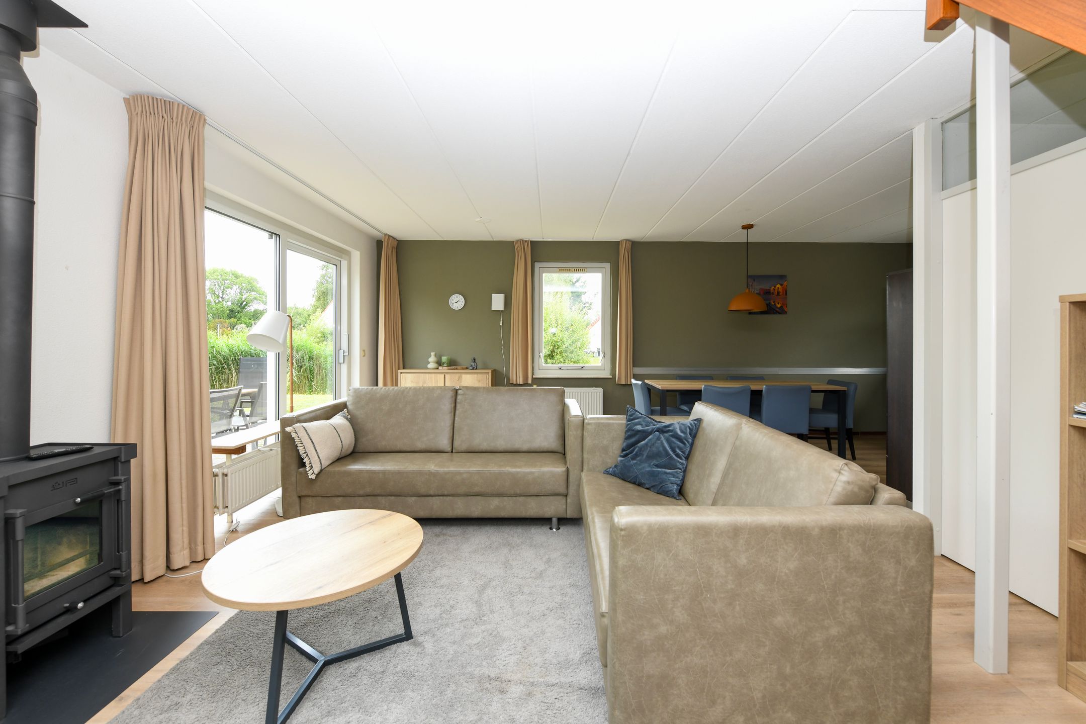 Photo 6 of De Rug 3-047