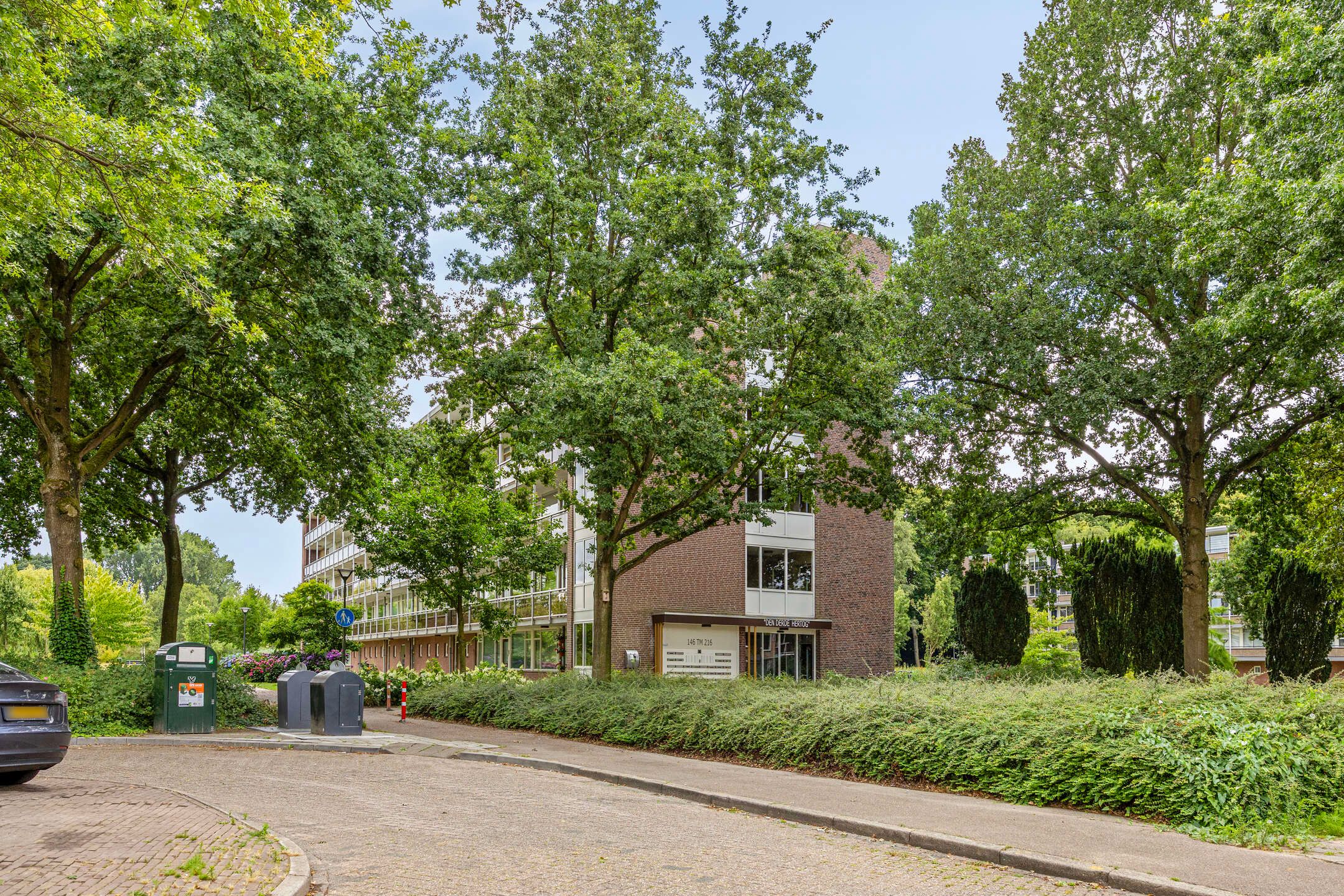 Photo 24 of Hertogenlaan 164