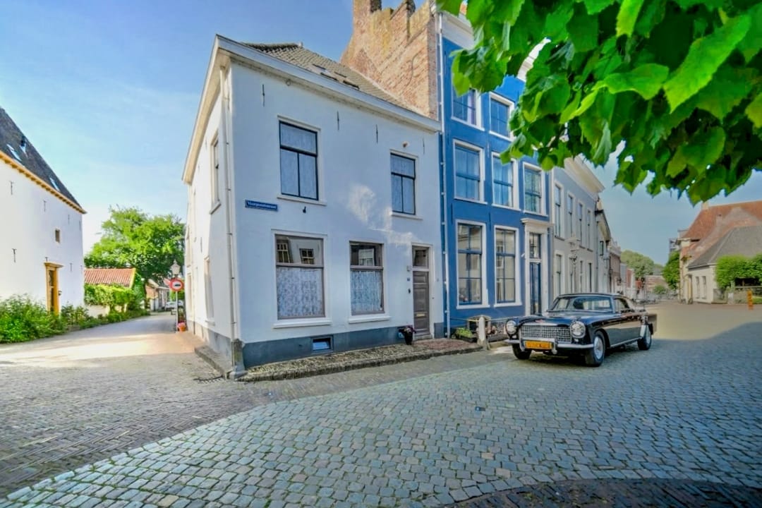Photo 1 of Veerpoortstraat 9
