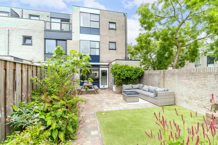 Photo 18 of Sowetostraat 1