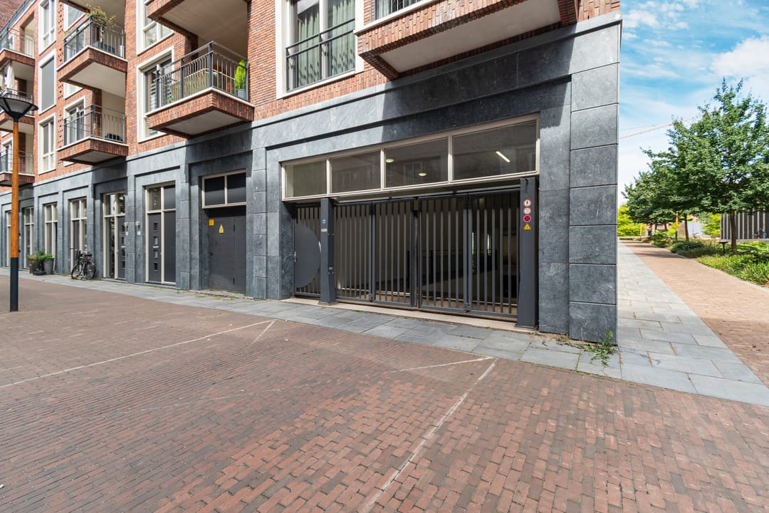 Foto 8 van San Marinostraat 97