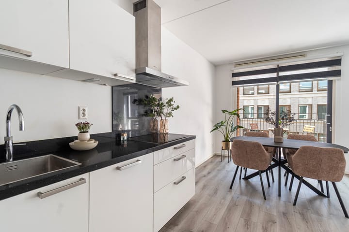 Photo 22 of San Marinostraat 97