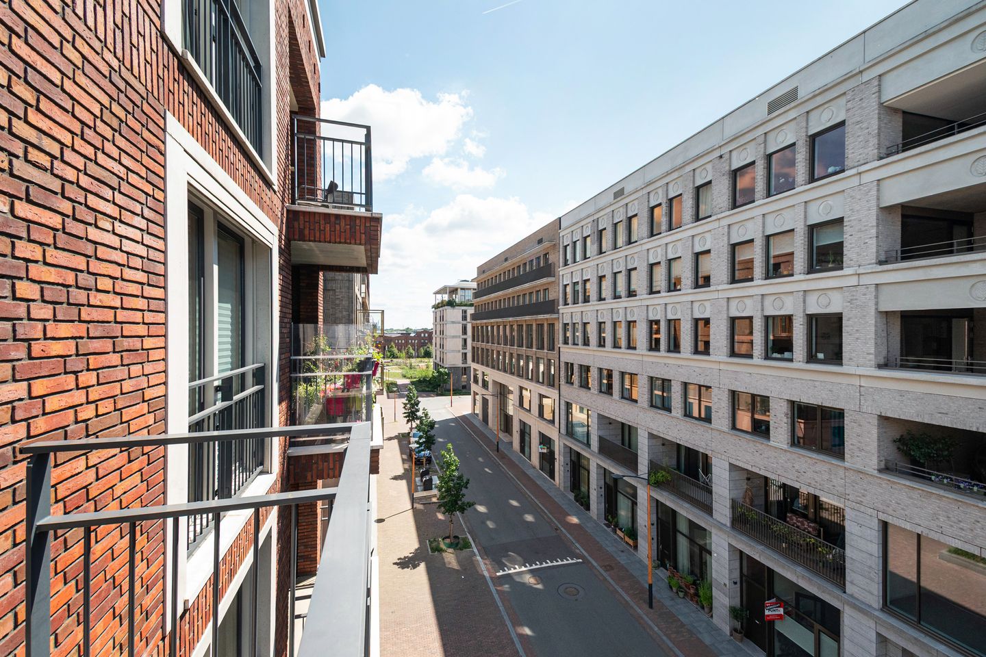 Foto 25 van San Marinostraat 97