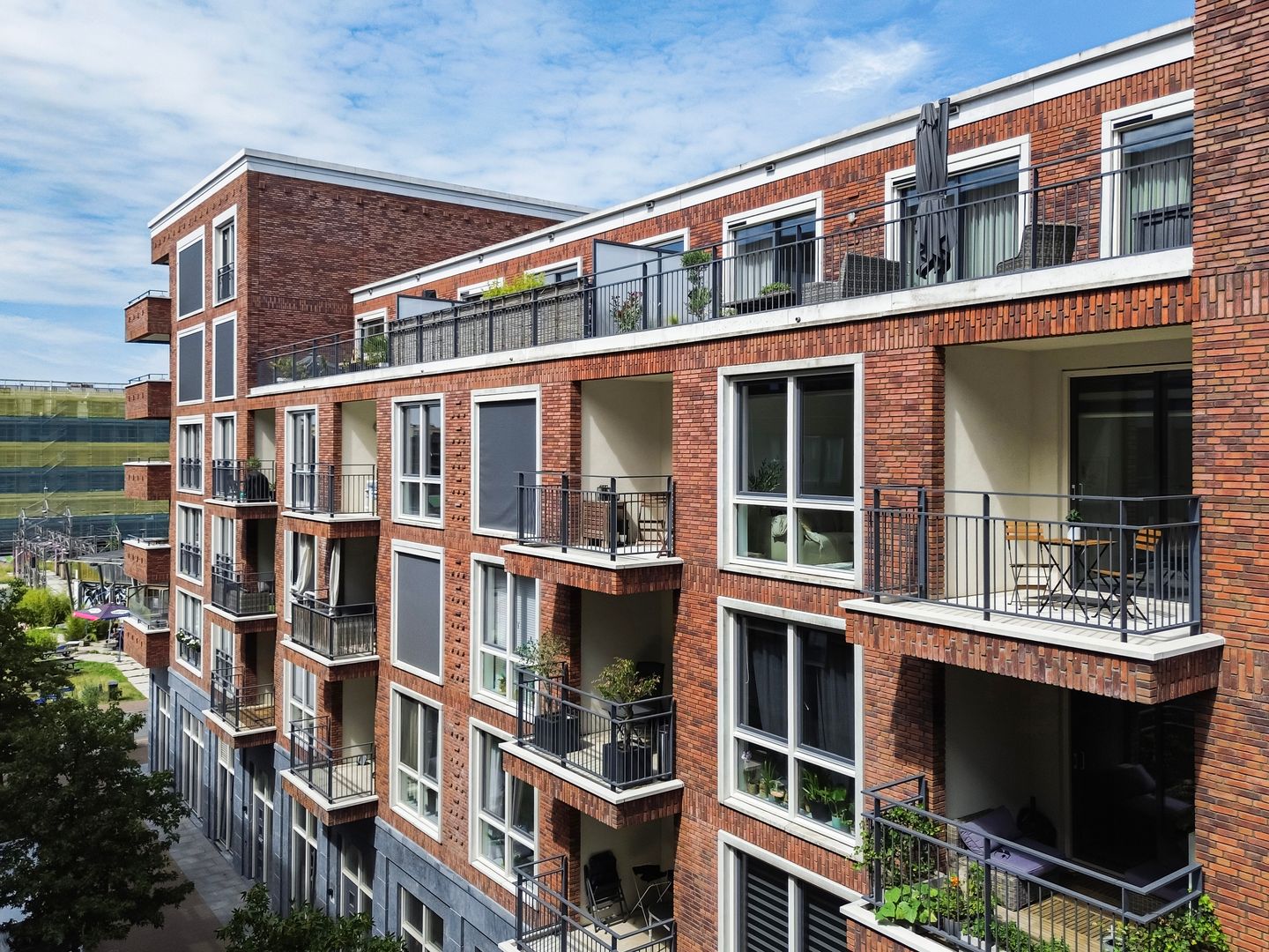 Foto 44 van San Marinostraat 97