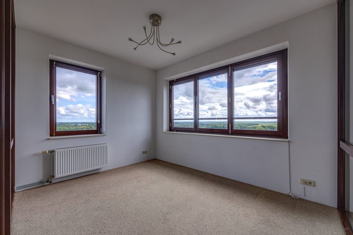 Photo 36 of Europalaan 164