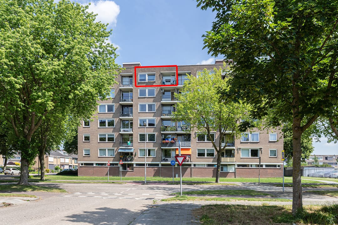 Photo 1 of Jacob van Ruysdaelstraat 28