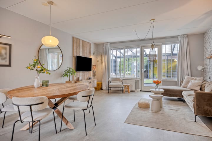 Foto 16 van Knelisroos 7