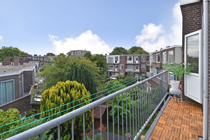 Photo 3 of Kamperfoeliestraat 223