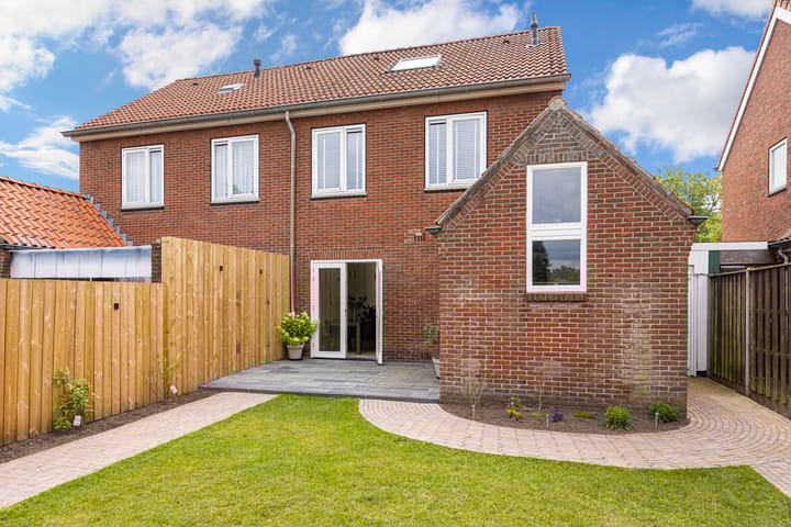 Foto 27 van Schoolstraat 17