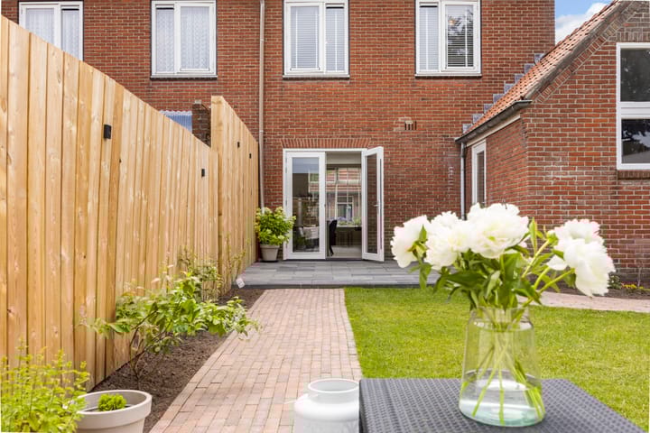 Foto 28 van Schoolstraat 17