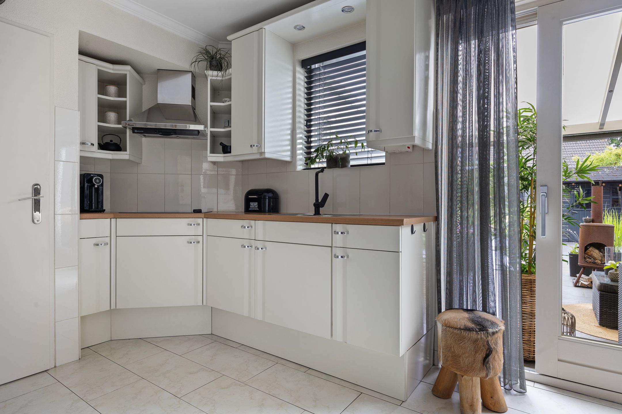 Photo 15 of Gerard van Oostromstraat 12