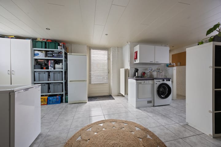 Photo 20 of Gerard van Oostromstraat 12