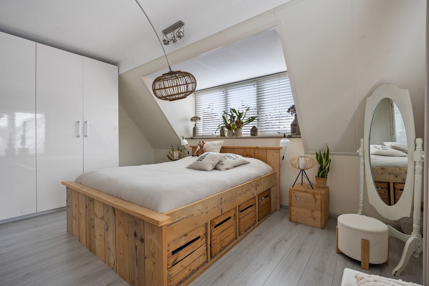 Photo 25 of Gerard van Oostromstraat 12