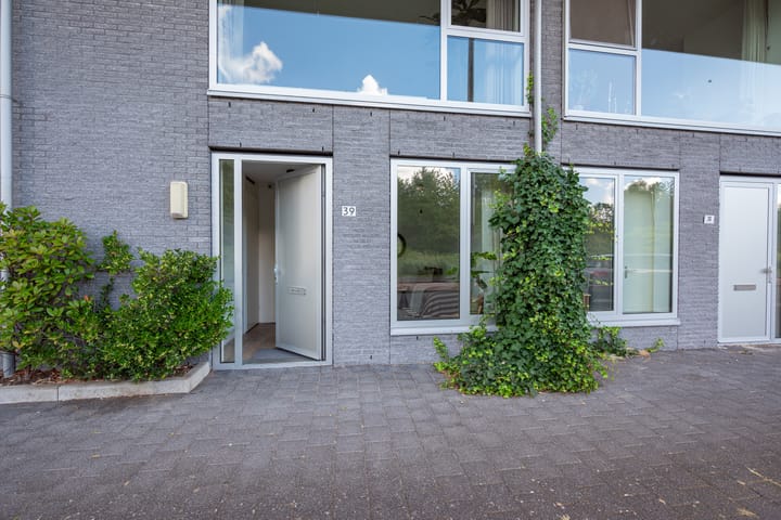 Foto 7 van Wim van Estlaan 39