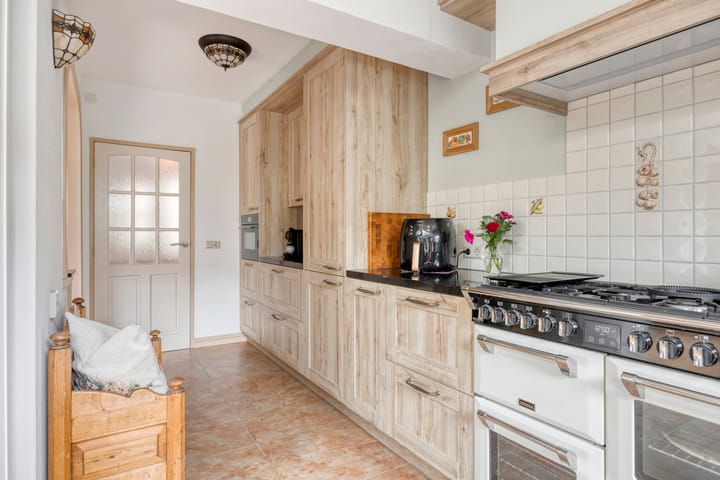 Foto 11 van Pieter Zeemanstraat 19