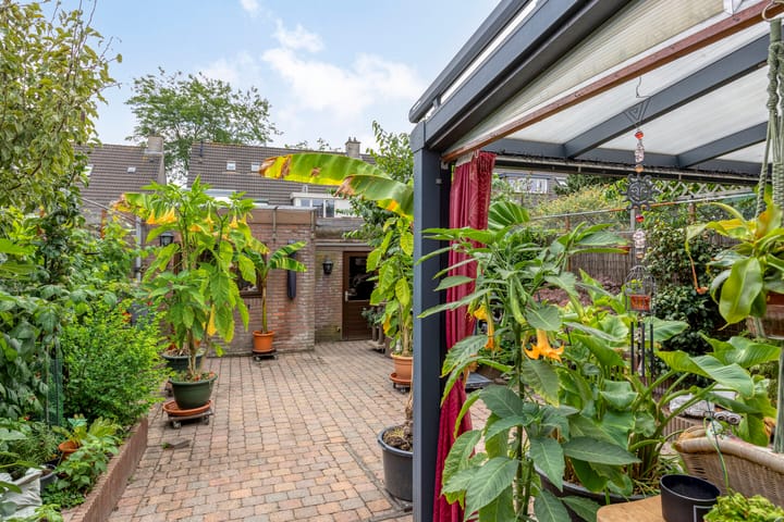 Foto 31 van Pieter Zeemanstraat 19