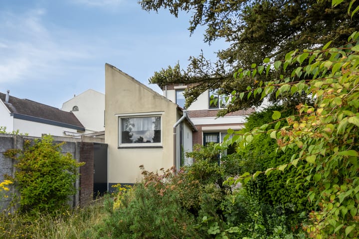 Foto 23 van Tilburgseweg 136