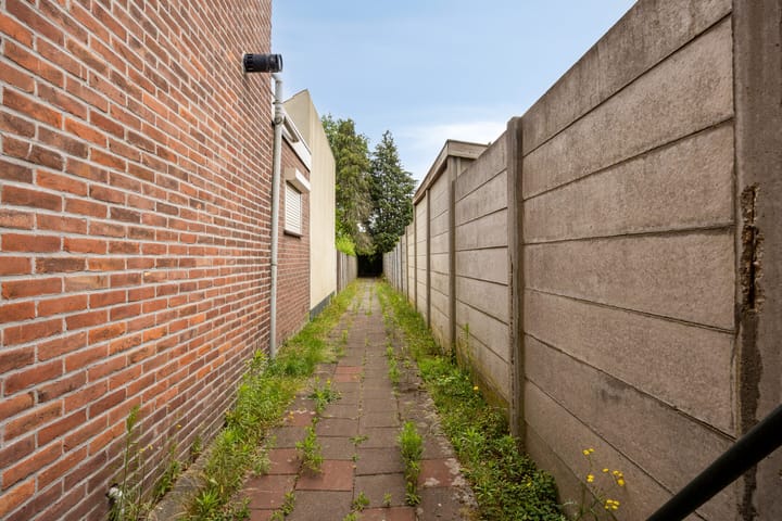 Foto 26 van Tilburgseweg 136