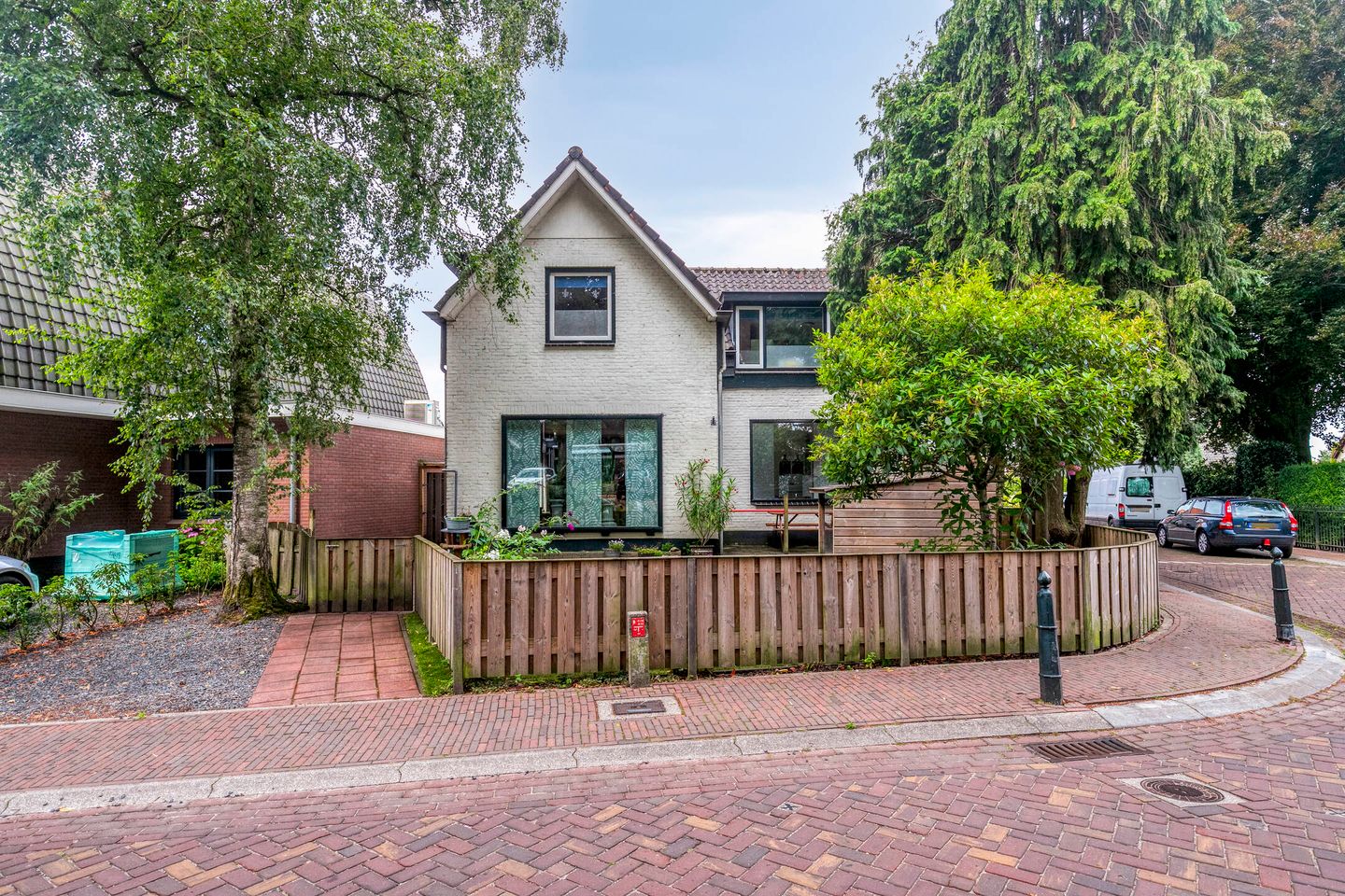 Foto 1 van Spoorstraat 13