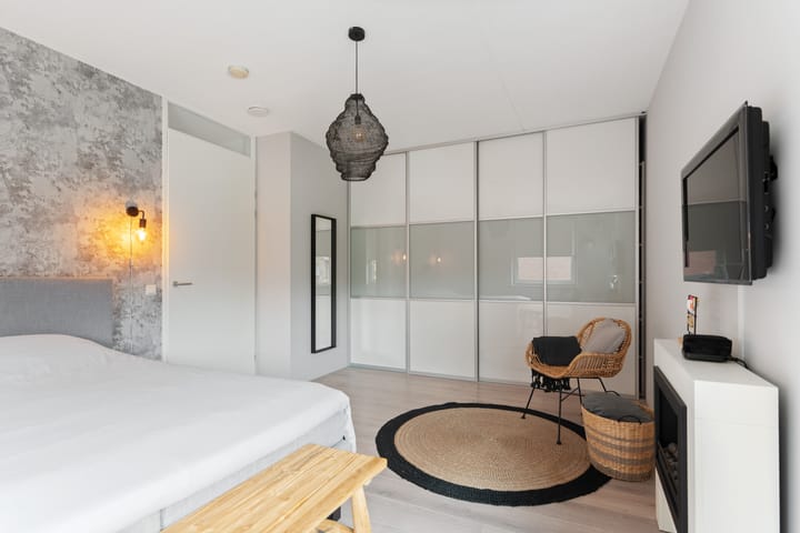 Foto 20 van Black Alicante 45