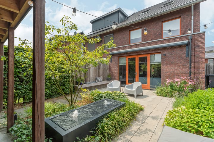 Foto 41 van Black Alicante 45