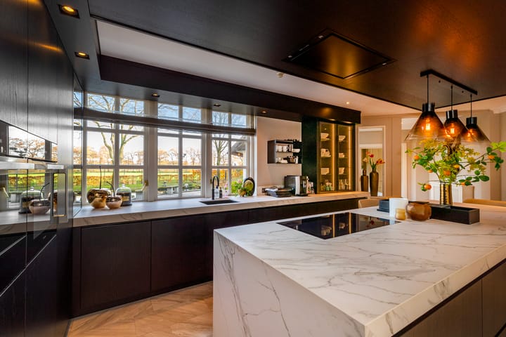 Photo 12 of Bornsestraat 380