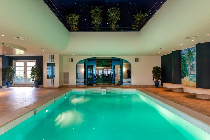 Photo 23 of Bornsestraat 380