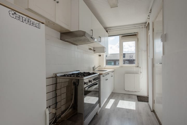 Photo 3 of Sir Winston Churchillln 173