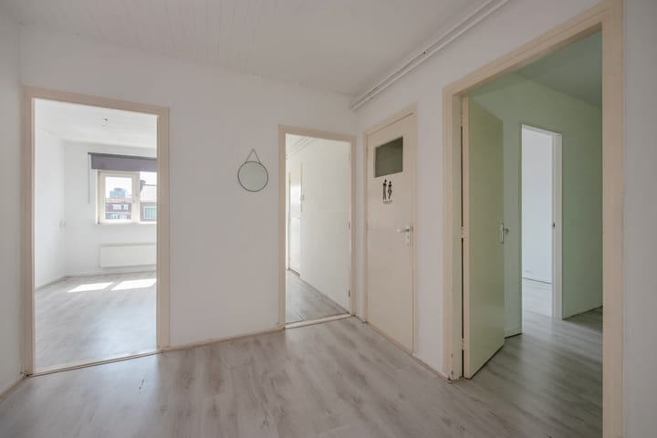 Photo 7 of Sir Winston Churchillln 173