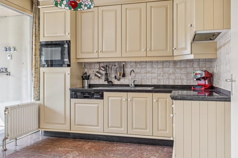 Saksen Weimarplein 10 tertiary image