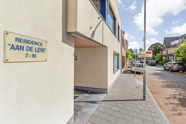 Photo 11 of Saksen Weimarplein 10