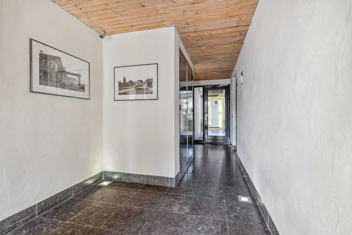 Photo 15 of Saksen Weimarplein 10