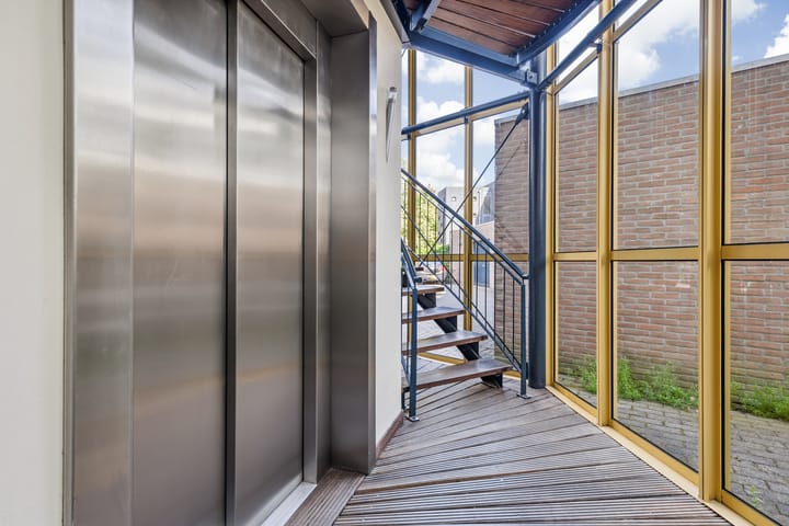 Photo 16 of Saksen Weimarplein 10