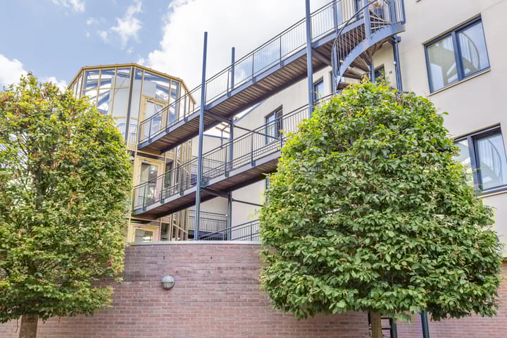 Photo 17 of Saksen Weimarplein 10