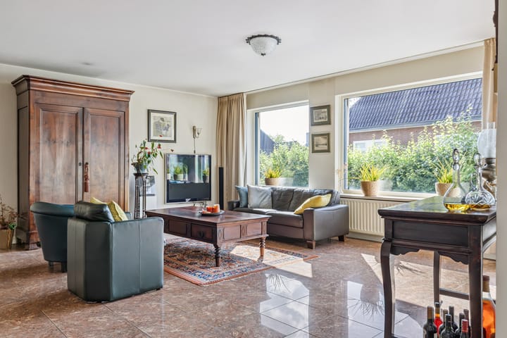 Photo 27 of Saksen Weimarplein 10