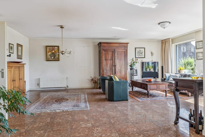 Photo 31 of Saksen Weimarplein 10