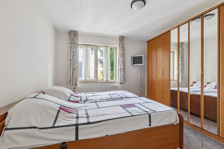 Photo 38 of Saksen Weimarplein 10