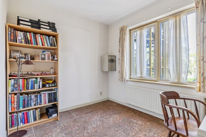 Photo 43 of Saksen Weimarplein 10